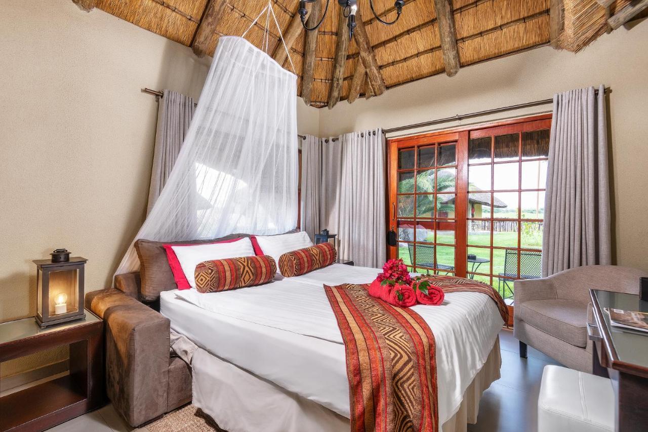 Frans Indongo Lodge Otjiwarongo Exterior foto