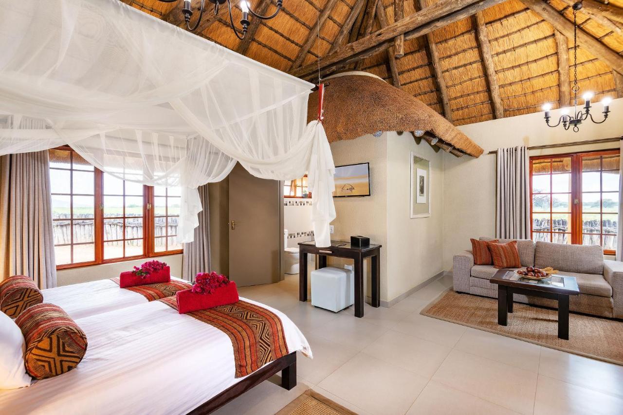 Frans Indongo Lodge Otjiwarongo Exterior foto