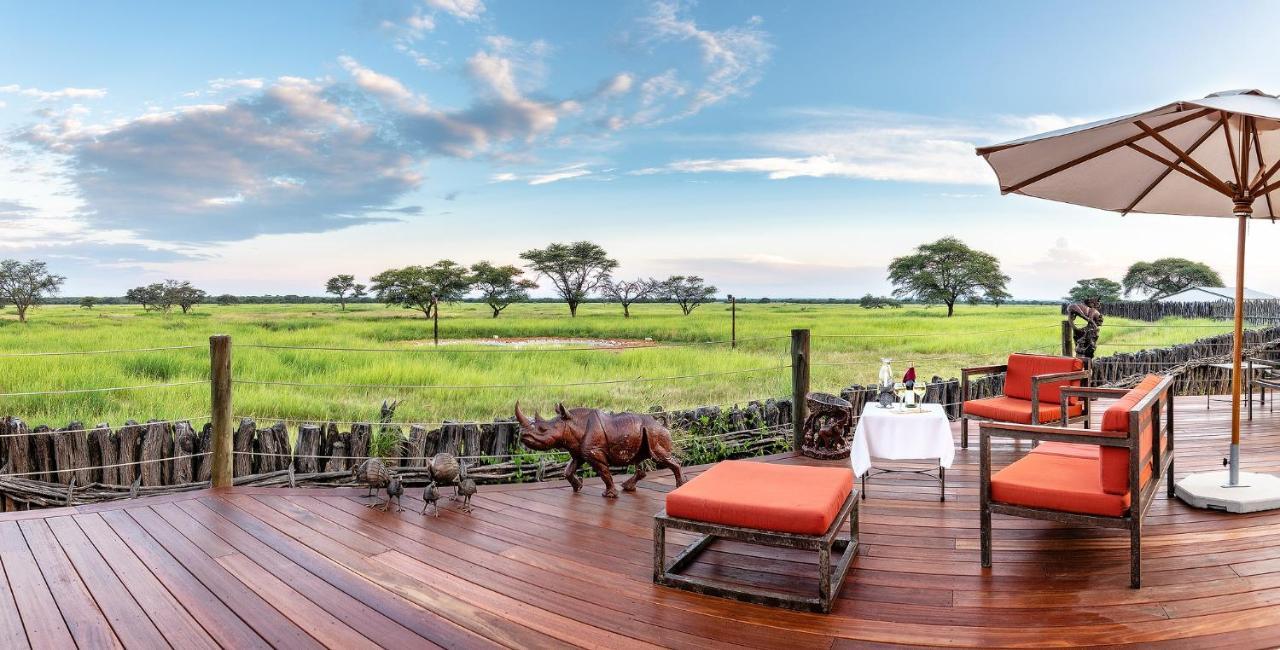 Frans Indongo Lodge Otjiwarongo Exterior foto