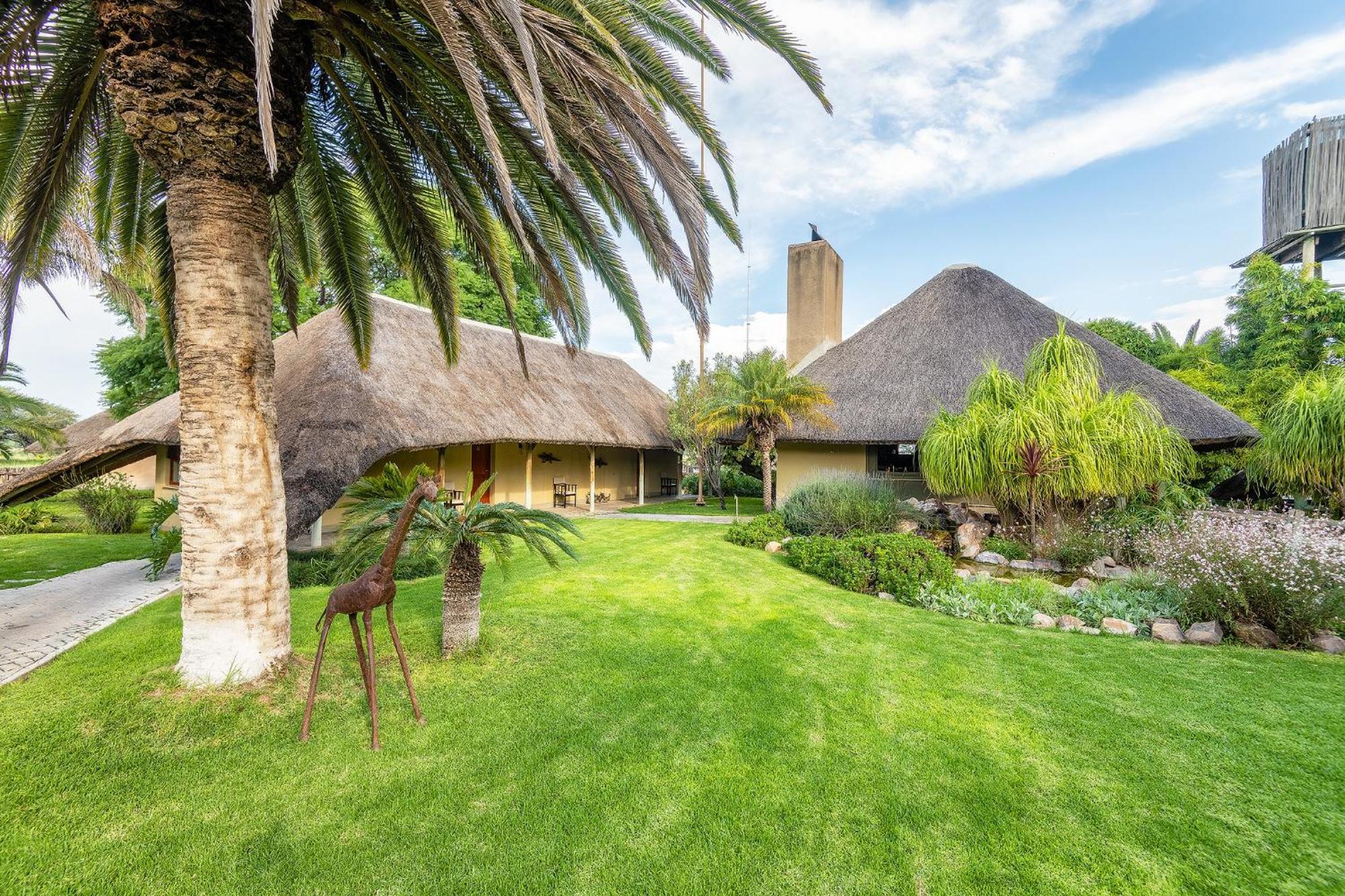 Frans Indongo Lodge Otjiwarongo Exterior foto