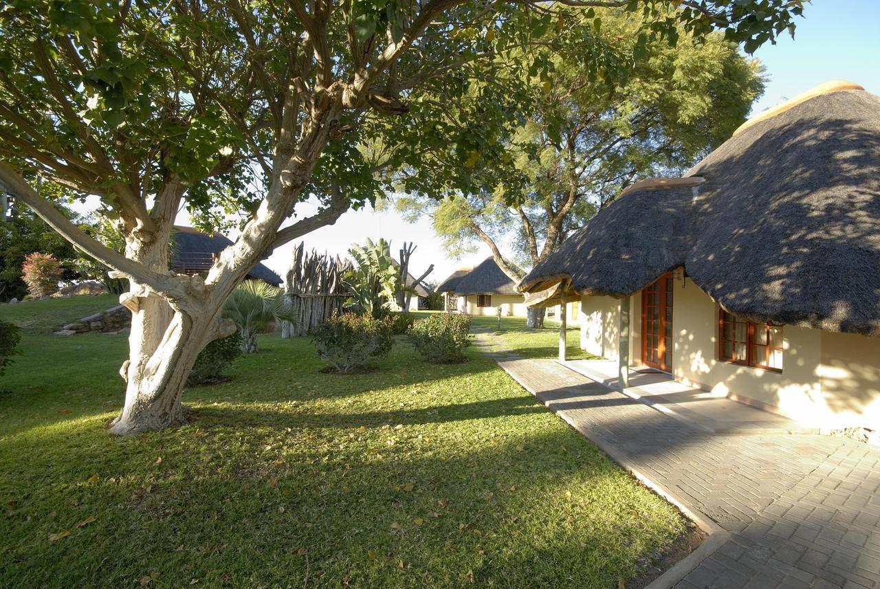 Frans Indongo Lodge Otjiwarongo Exterior foto